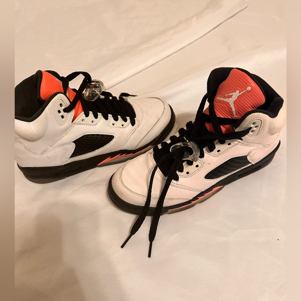 Jordan Retro 5 Sunblush - Picture 3 of 4